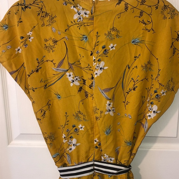 Piper & Scoot yellow floral jumpsuit - Picture 3 of 5